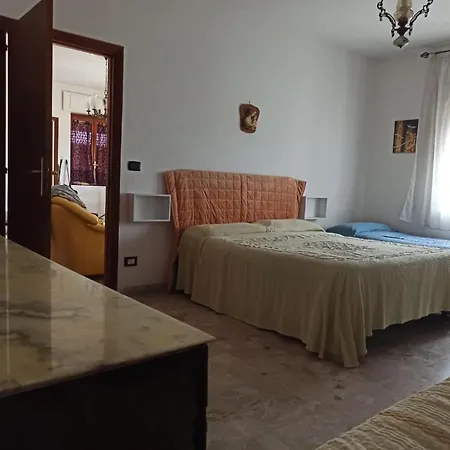 Elihouse Apartment