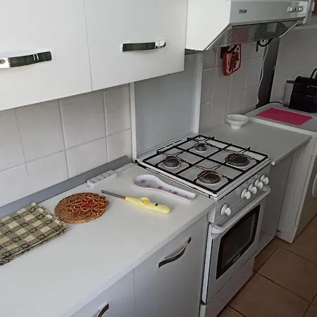 Elihouse Apartment *