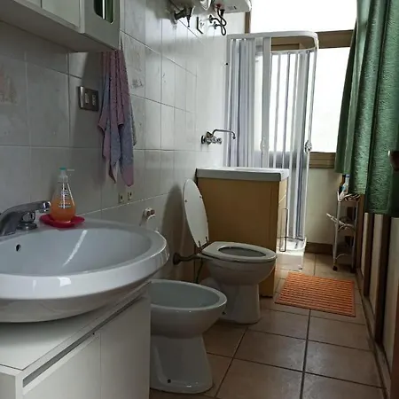 Elihouse Apartment Gizzeria